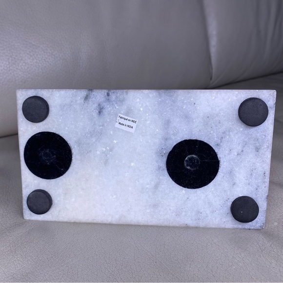 Red Rhino Sculpture on Marble top Made in India - Picture 3 of 8